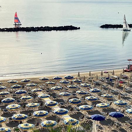Hotel Ideal Cupra Marittima Exterior photo