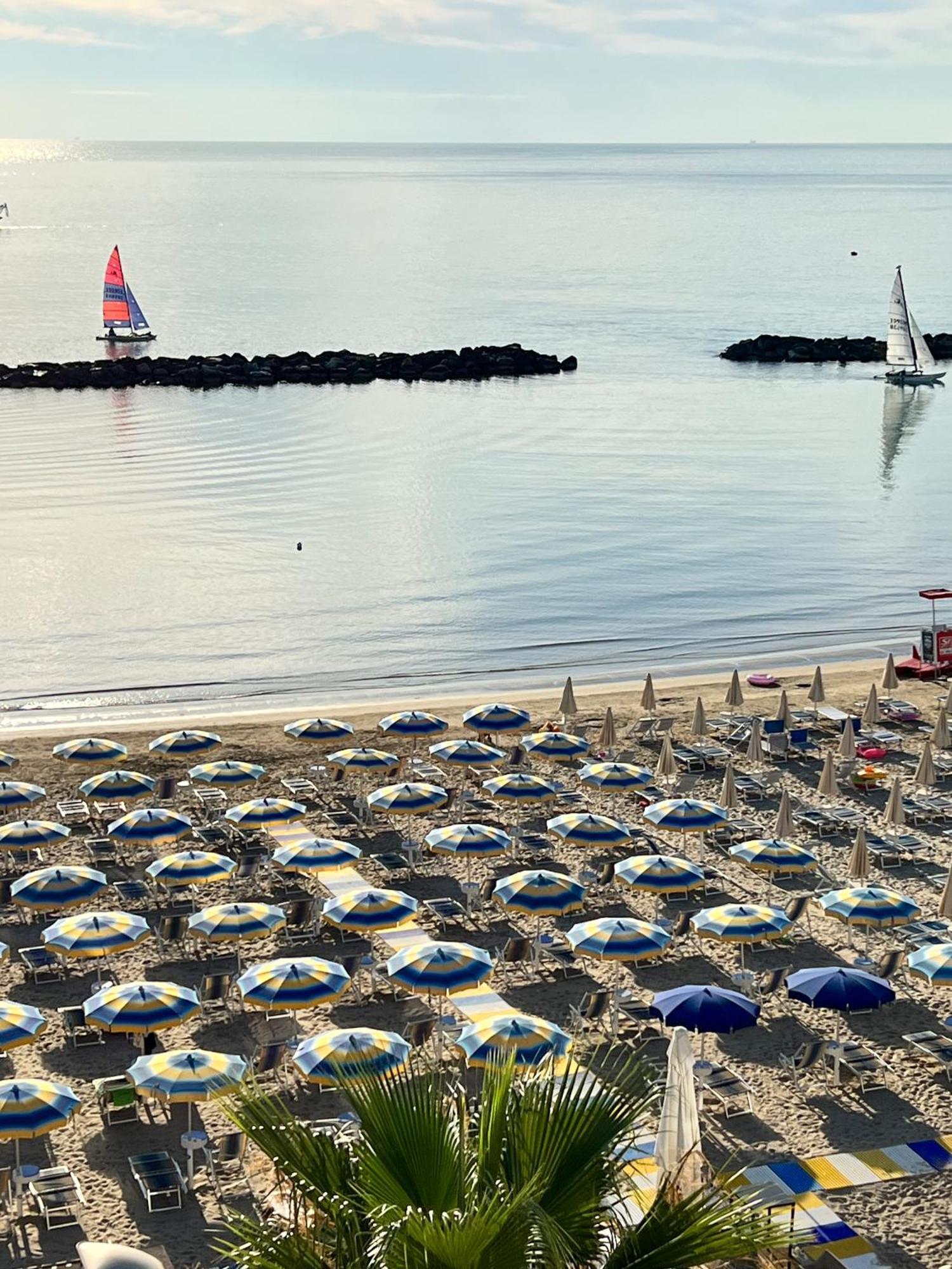 Hotel Ideal Cupra Marittima Exterior photo