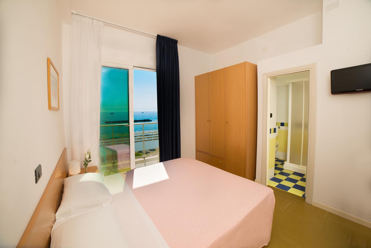 Hotel Ideal Cupra Marittima Exterior photo